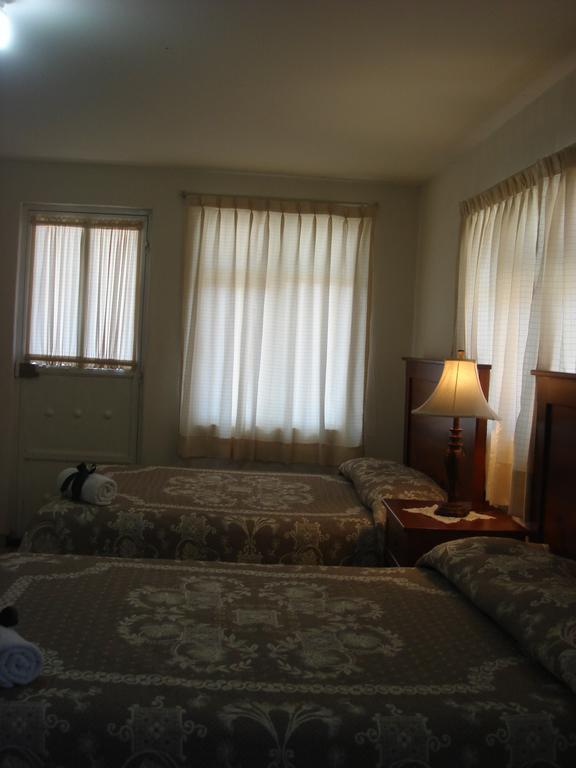 Hotel Y Posada Refugio Independencia Морелия Екстериор снимка